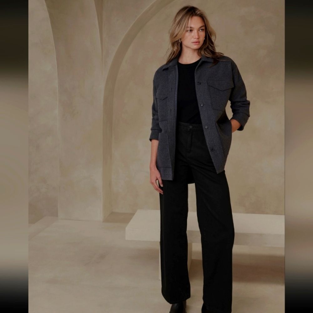 Banana Republic Factory Luxe Jean, Black, Size 8, NWT Never Been Worn - Picture 1 of 13